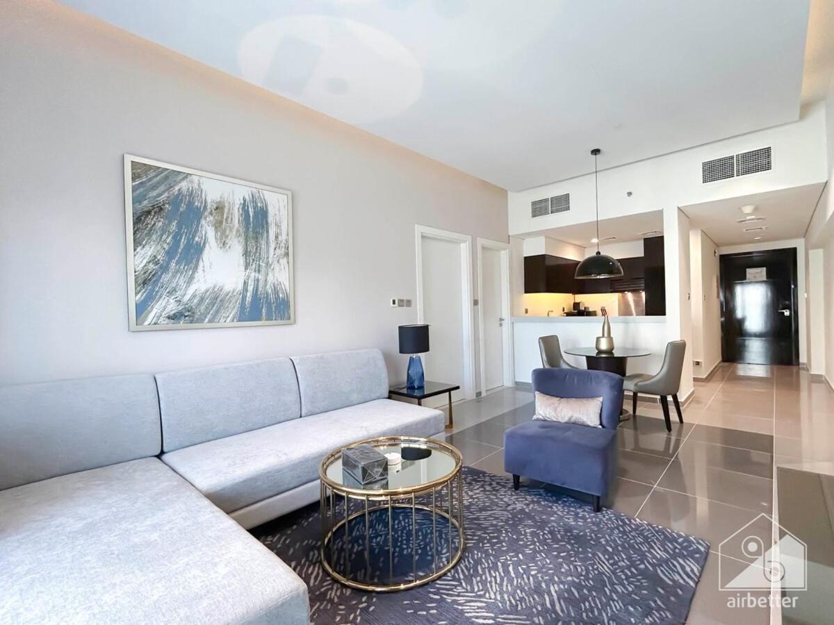Luxury Stay At Damac Majestine With Balcony & Views Dubai Exterior photo