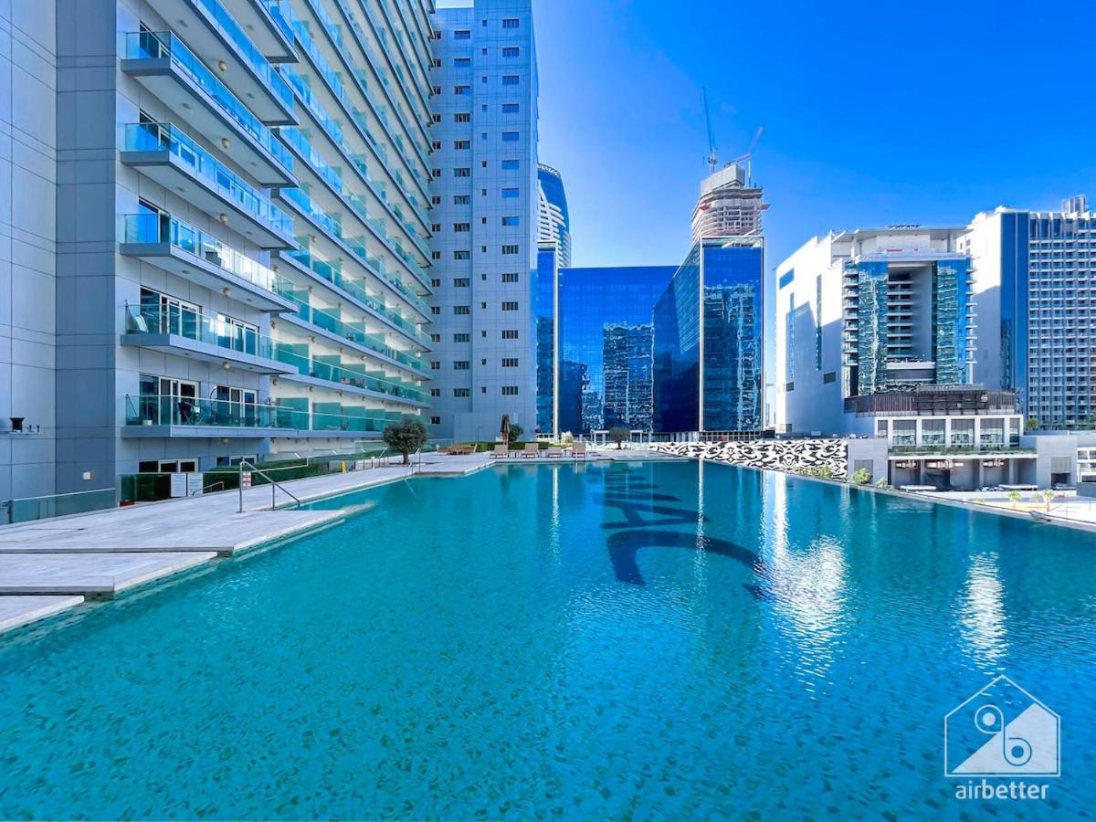 Luxury Stay At Damac Majestine With Balcony & Views Dubai Exterior photo