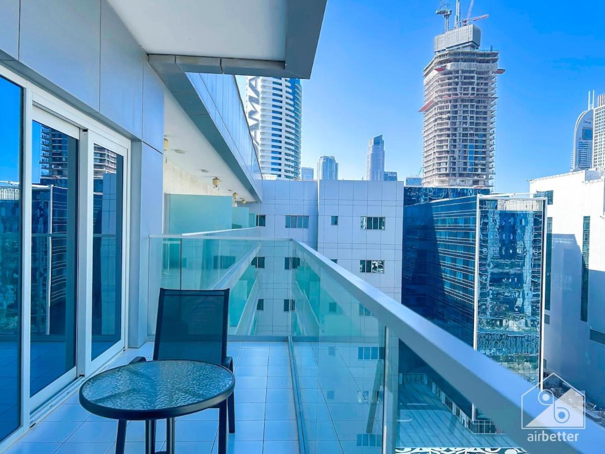Luxury Stay At Damac Majestine With Balcony & Views Dubai Exterior photo