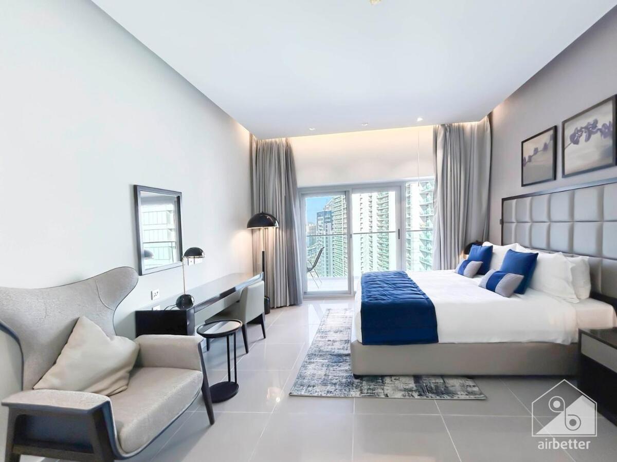 Luxury Stay At Damac Majestine With Balcony & Views Dubai Exterior photo