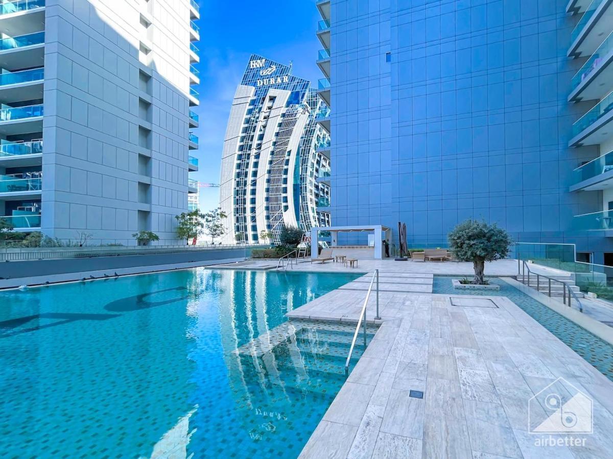 Luxury Stay At Damac Majestine With Balcony & Views Dubai Exterior photo